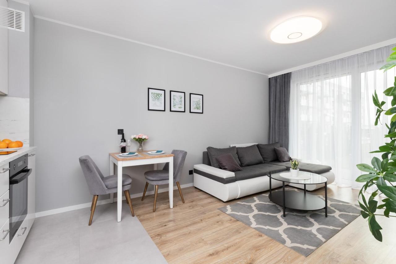 Gdynia Nasypowa Apartments With Parking By Noclegi Renters Buitenkant foto